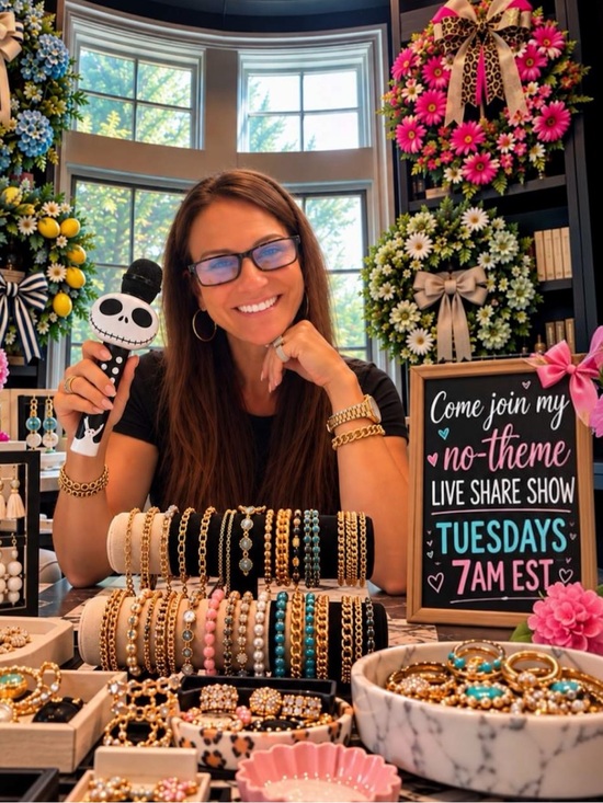 Other - SARI IS LIVE!!!! Come Shop Together
